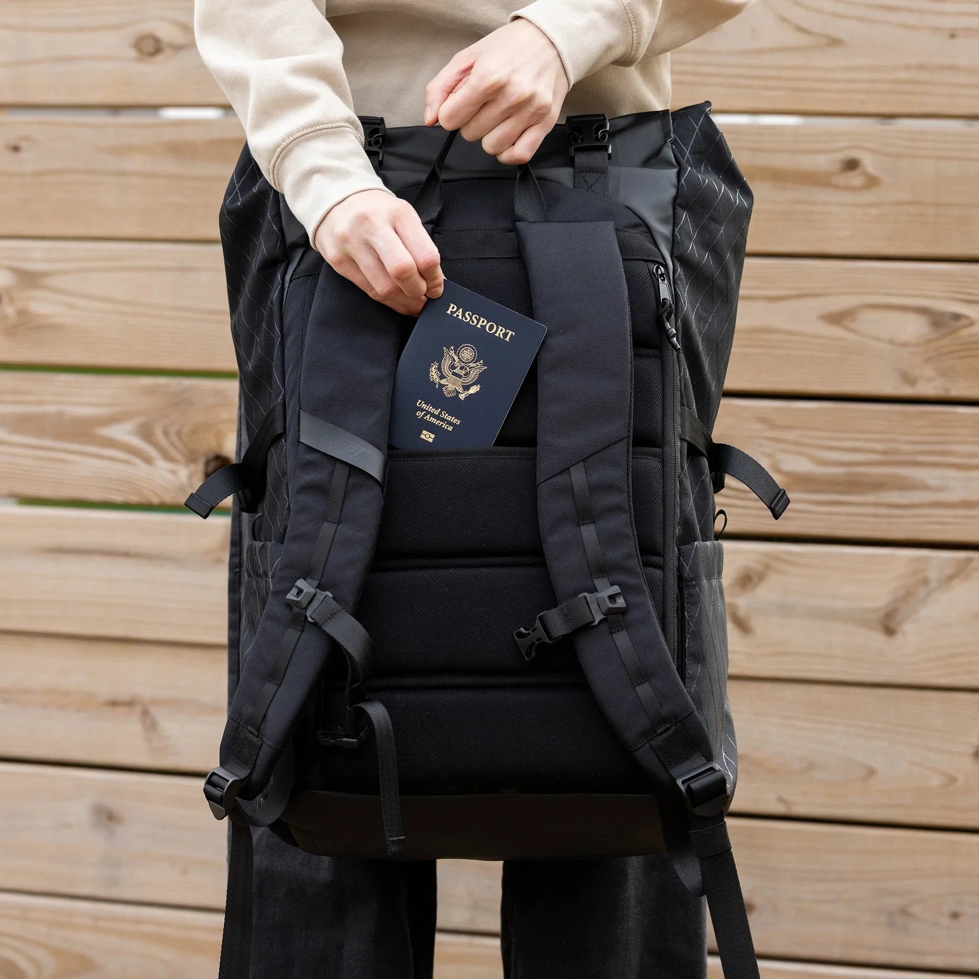 Obsidia Backpack